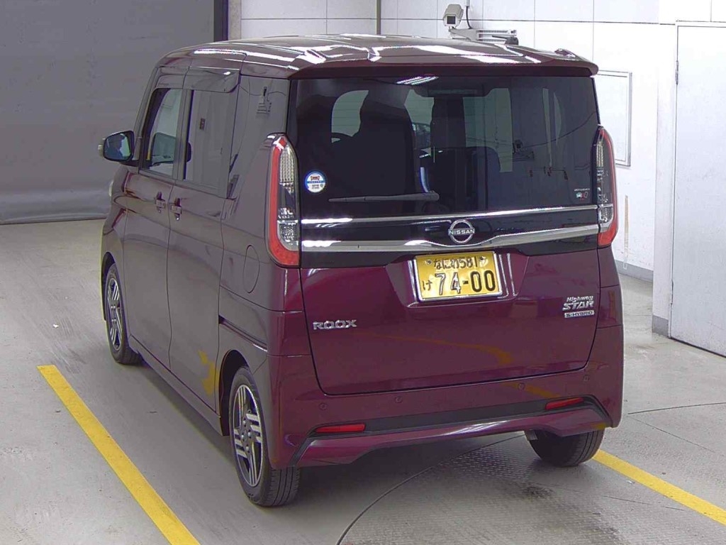 NISSAN ROOX