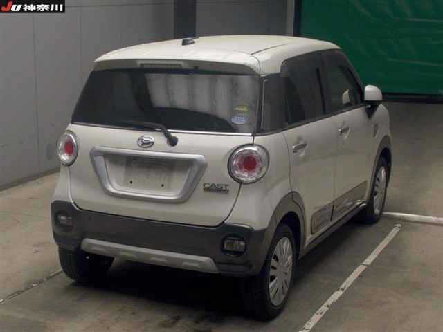 DAIHATSU CAST