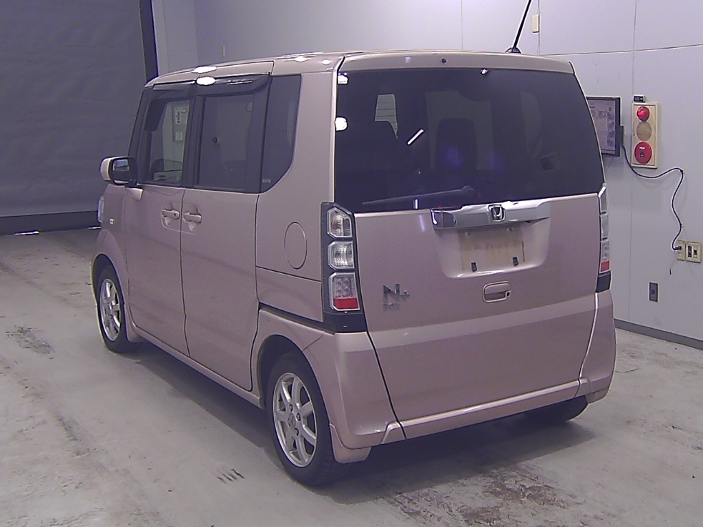 HONDA N-BOX+