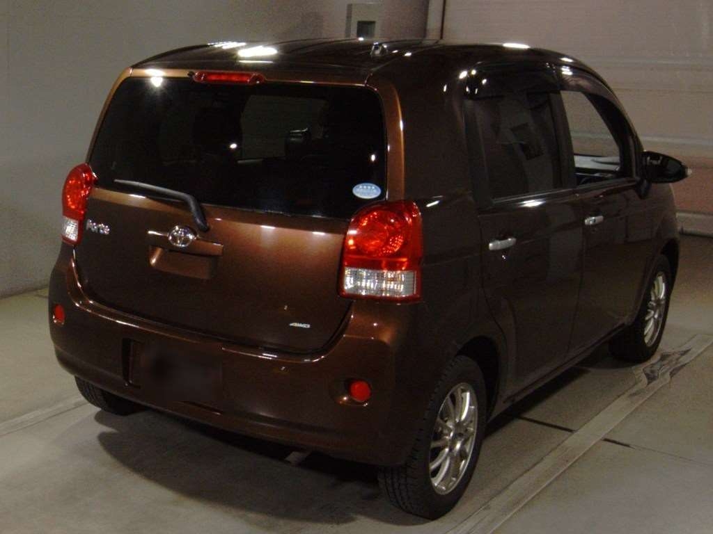 TOYOTA PORTE