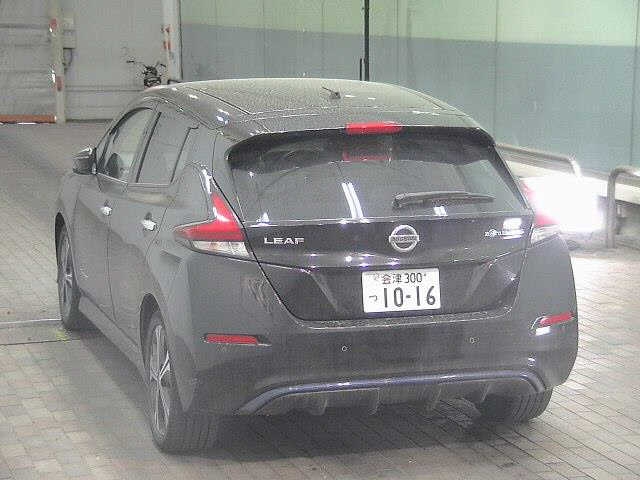 NISSAN LEAF