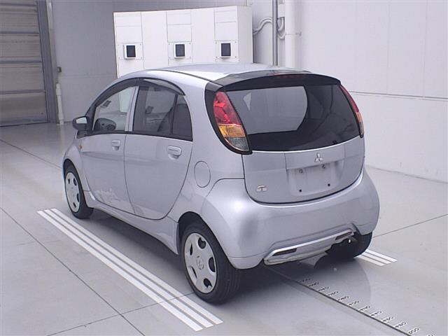 MITSUBISHI I