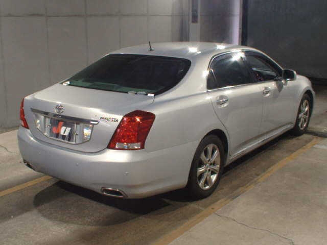 TOYOTA CROWN MAJESTA
