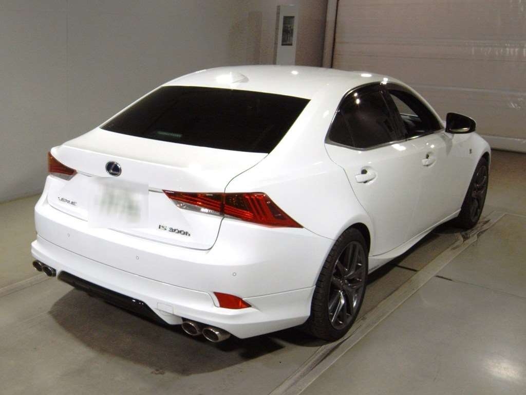 LEXUS IS300H
