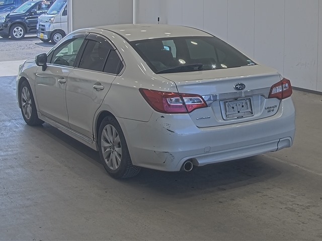 SUBARU LEGACY B4