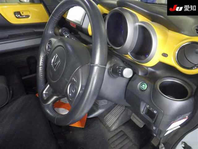 HONDA N-BOX SLASH