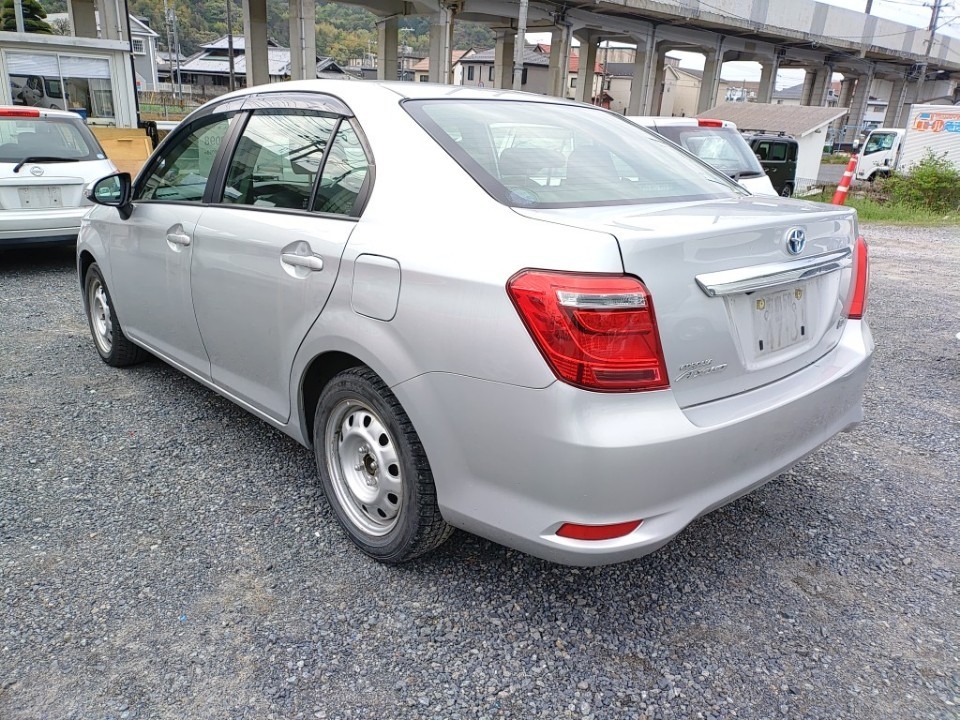 TOYOTA COROLLA AXIO