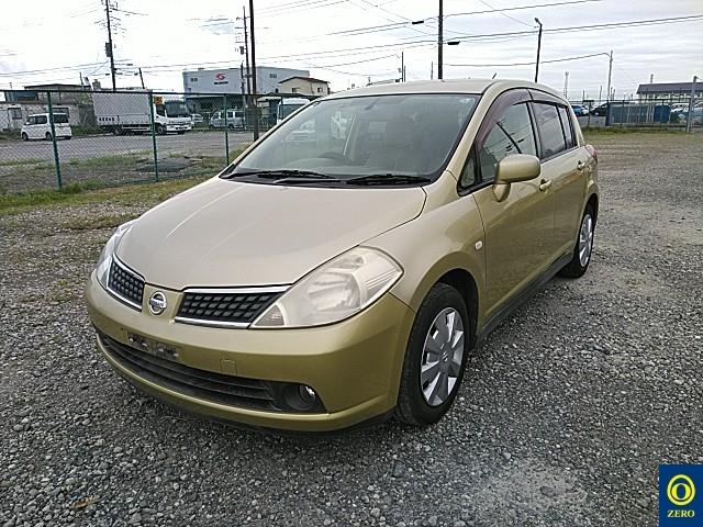 NISSAN TIIDA