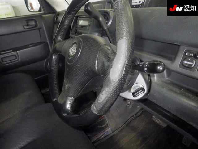 TOYOTA BB