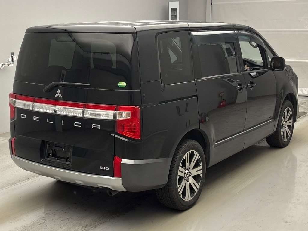 MITSUBISHI DELICA D:5