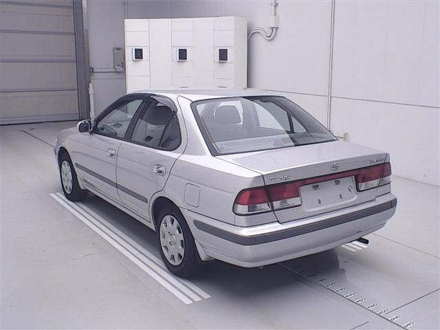 NISSAN SUNNY