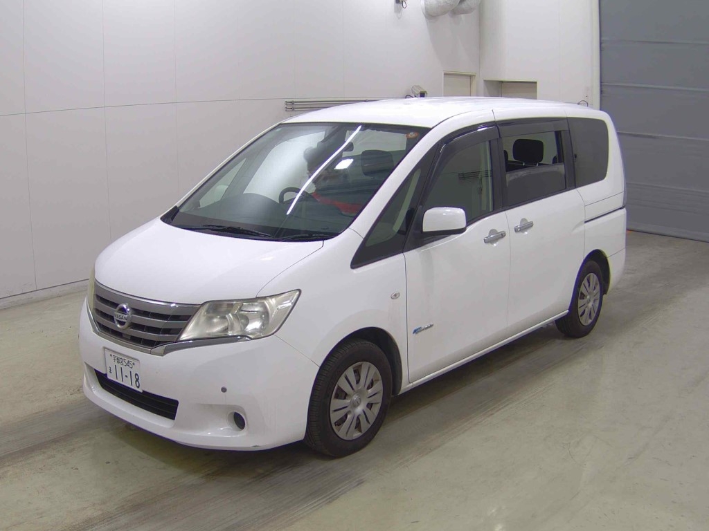 NISSAN SERENA