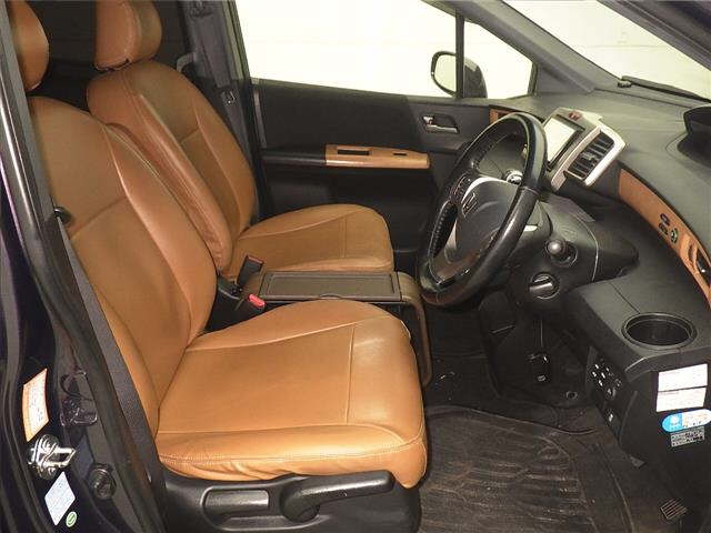 HONDA FREED SPIKE
