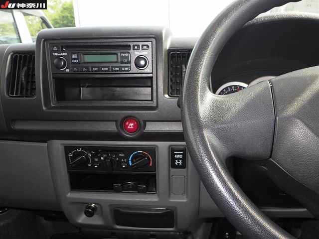 NISSAN NV100 CLIPPER