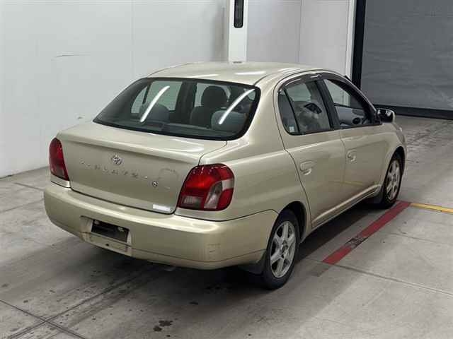 TOYOTA PLATZ