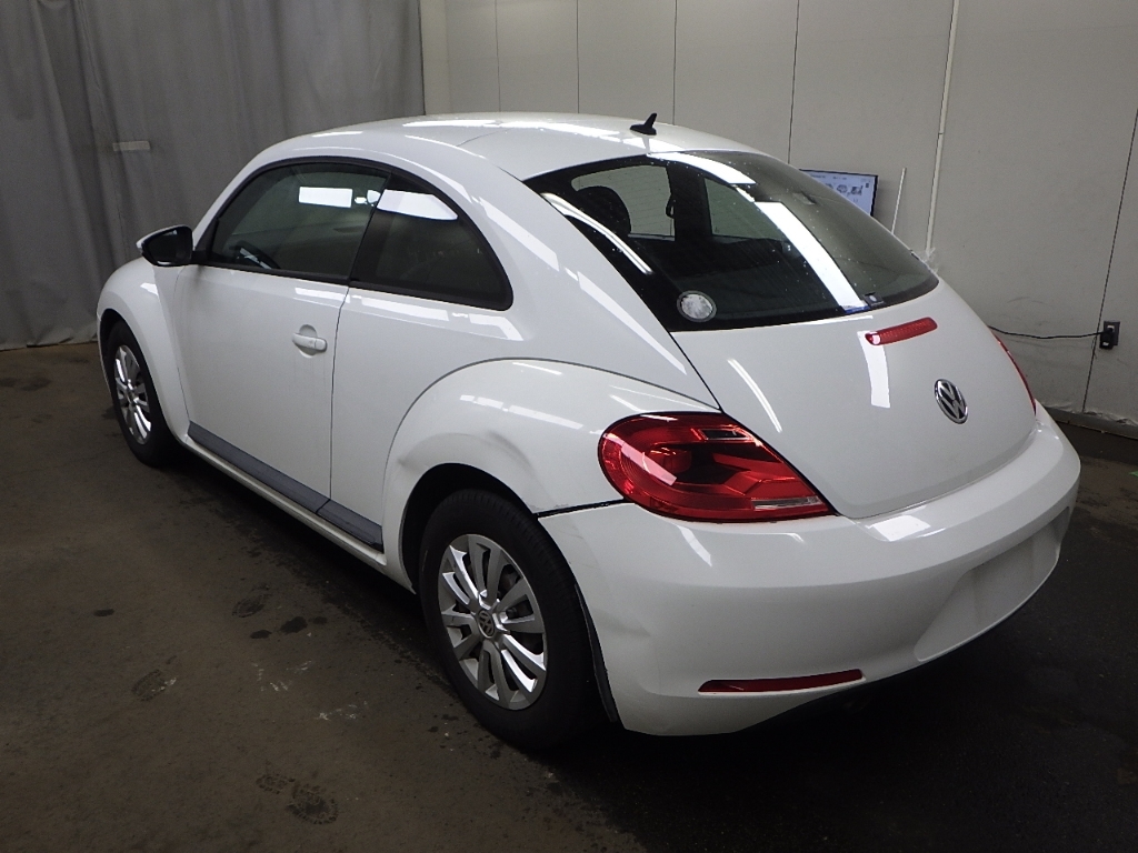 VOLKSWAGEN BEETLE
