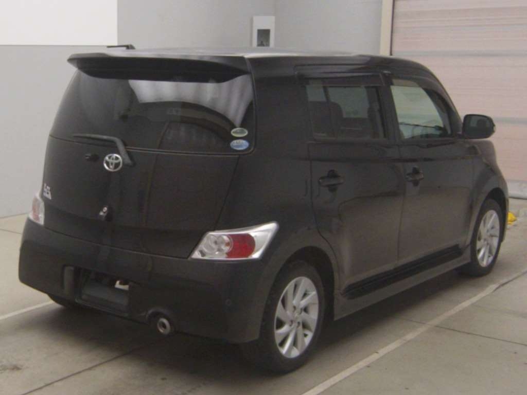 TOYOTA BB