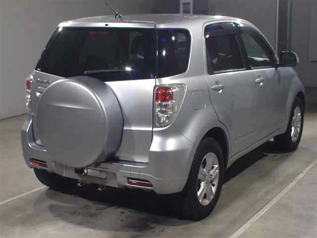 TOYOTA RUSH