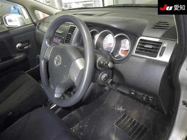 NISSAN TIIDA LATIO