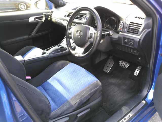 LEXUS CT200H
