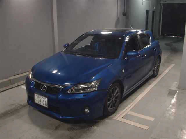 LEXUS CT200H