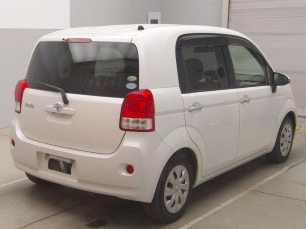 TOYOTA PORTE
