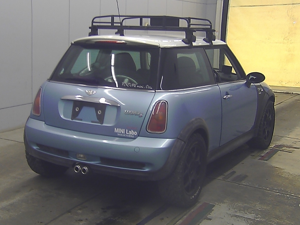 MINI HATCH