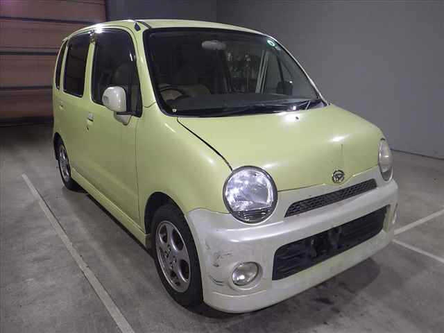 DAIHATSU MOVE LATTE