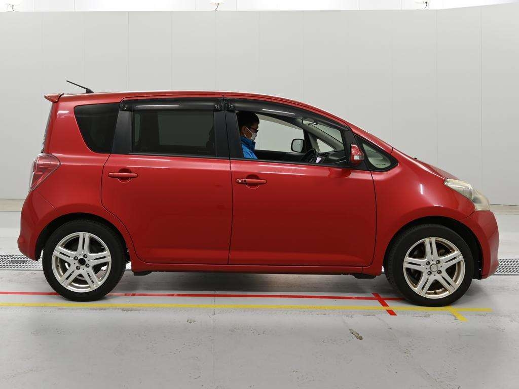TOYOTA RACTIS