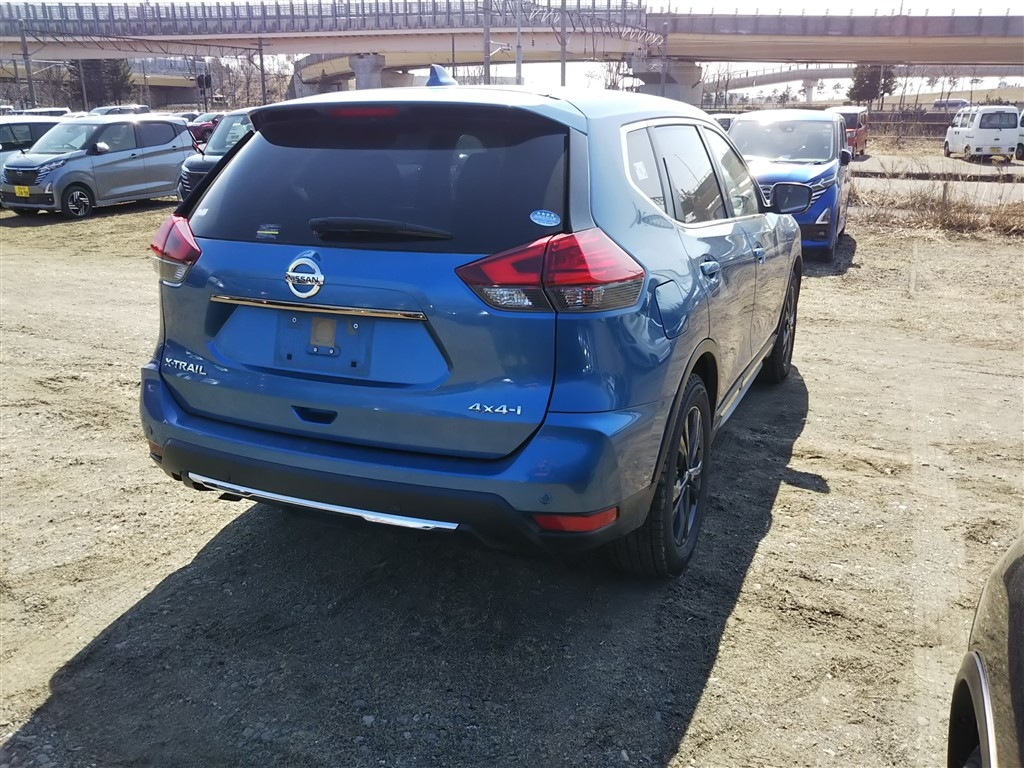 NISSAN X-TRAIL