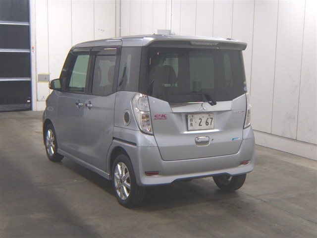 MITSUBISHI EK SPACE