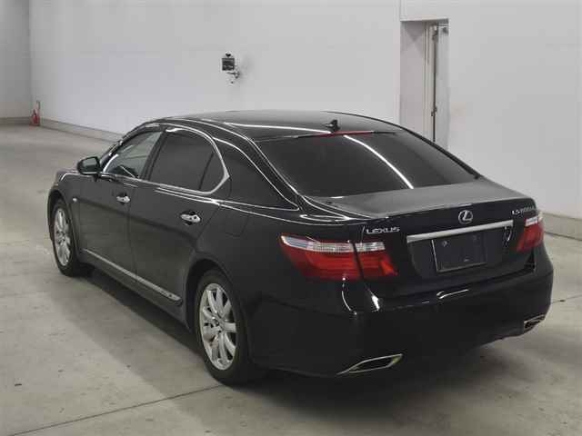 LEXUS LS600H