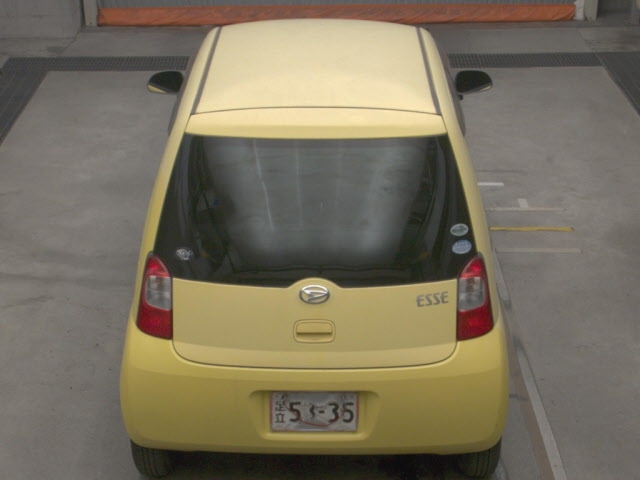 DAIHATSU ESSE