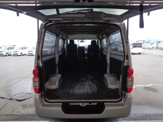 NISSAN NV350 CARAVAN