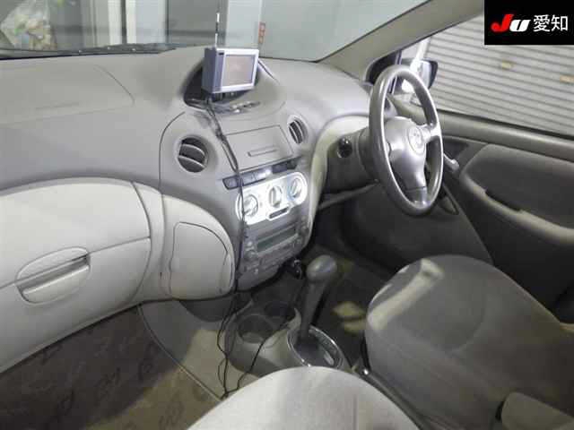 TOYOTA PLATZ