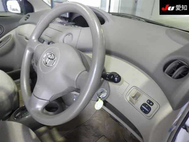 TOYOTA PLATZ