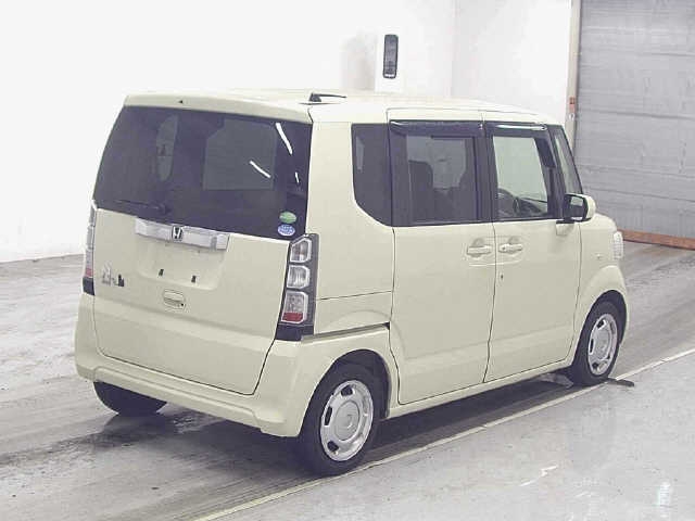 HONDA N-BOX