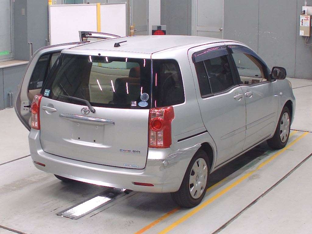 TOYOTA RAUM