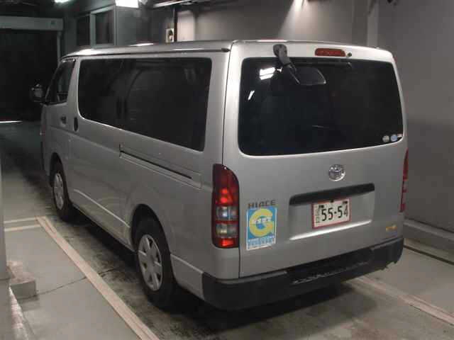 TOYOTA REGIUS ACE