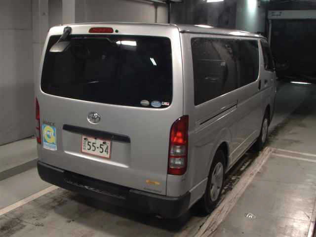 TOYOTA REGIUS ACE