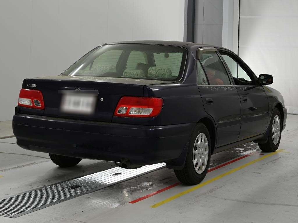 TOYOTA CARINA