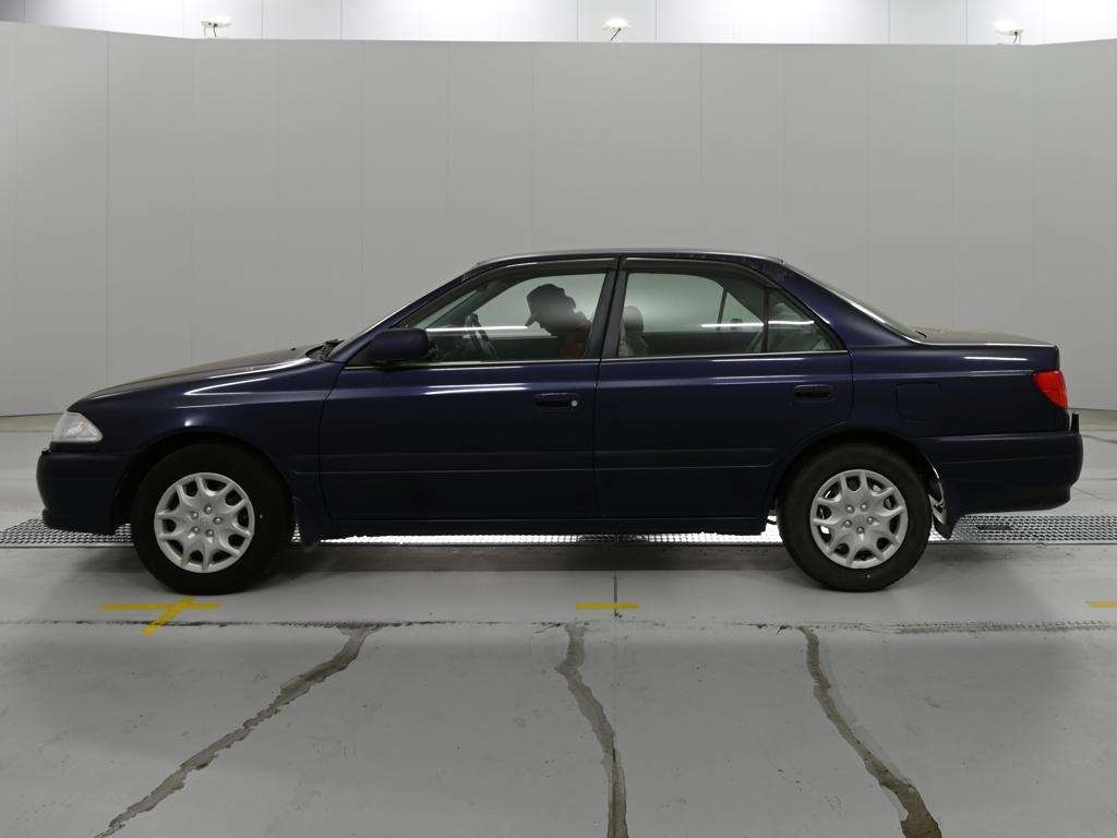 TOYOTA CARINA