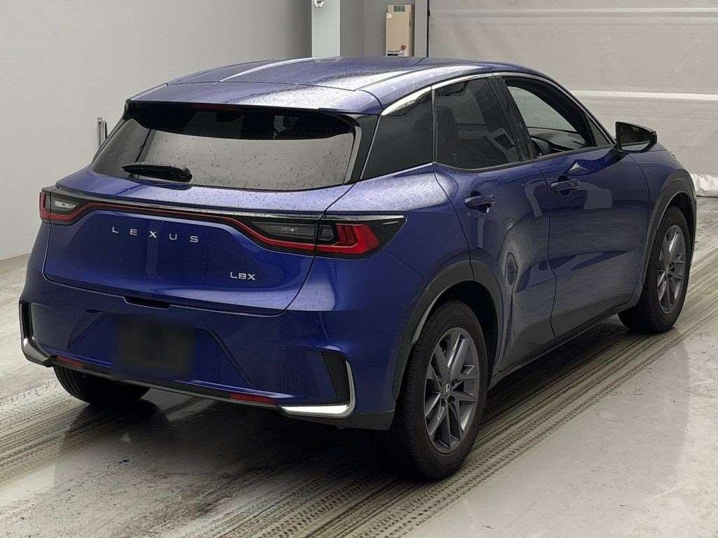 LEXUS LBX