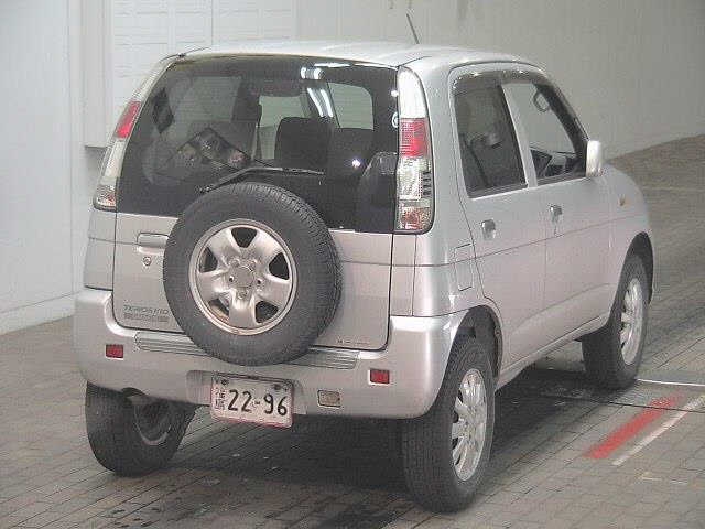 DAIHATSU TERIOS KID