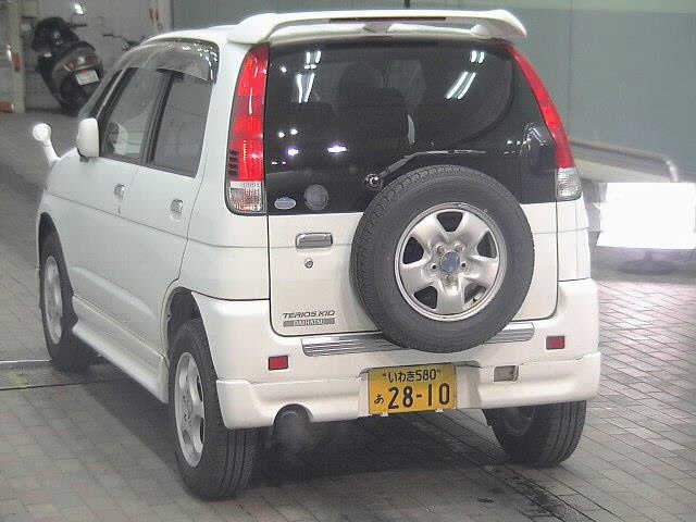 DAIHATSU TERIOS KID