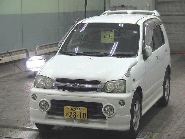 DAIHATSU TERIOS KID