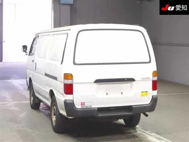 TOYOTA REGIUS ACE