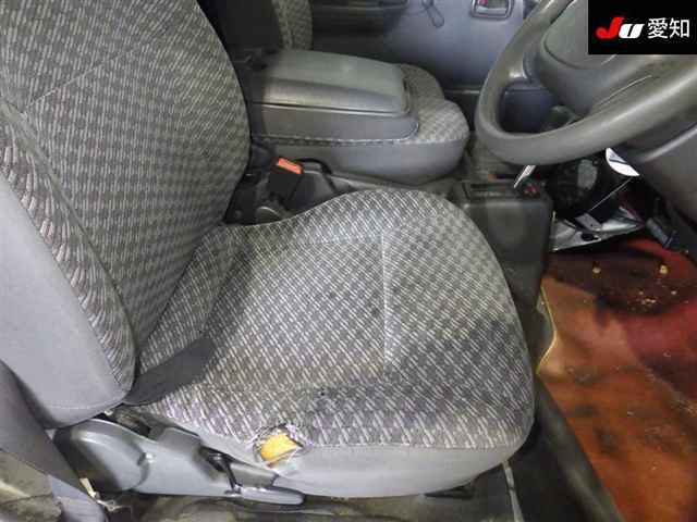TOYOTA REGIUS ACE