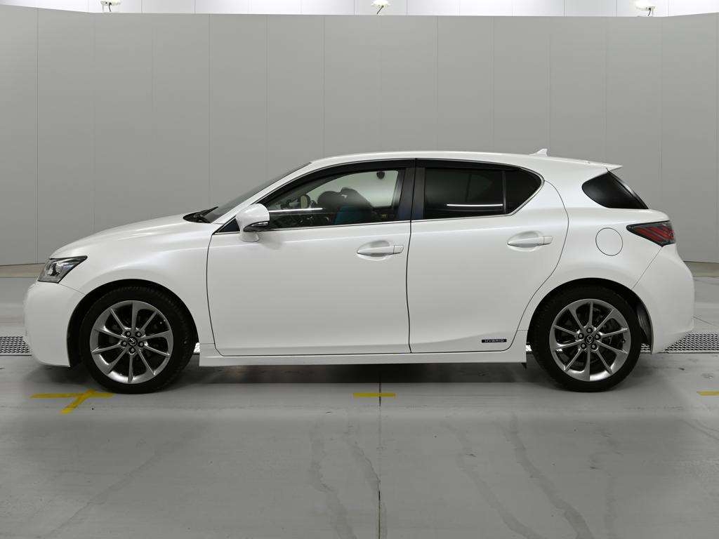 LEXUS CT200H