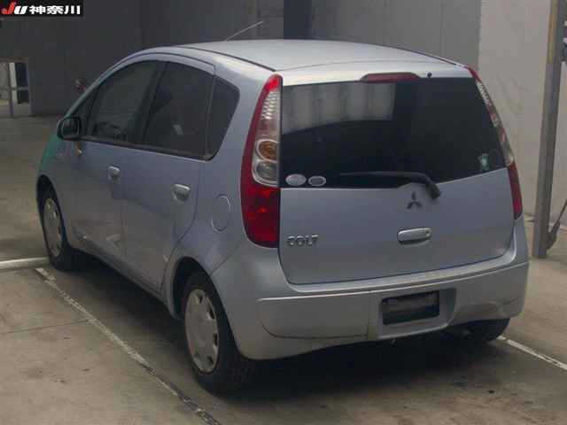 MITSUBISHI COLT